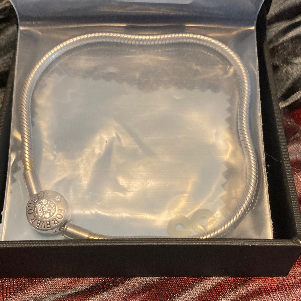 Chic Silver and Gold Bracelet